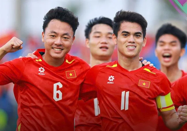 Chơi f1680 trên máy tính